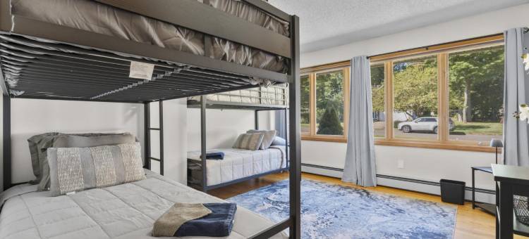 Open Concept Living and Cozy Ambiance - Inviting Spacious Haven图片