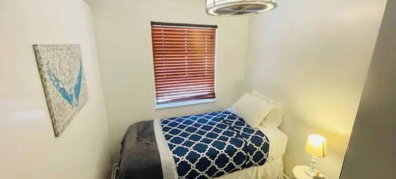 Manatee Pocket! 3 Bedrooms 1 Bathroom. Right on the water!图片