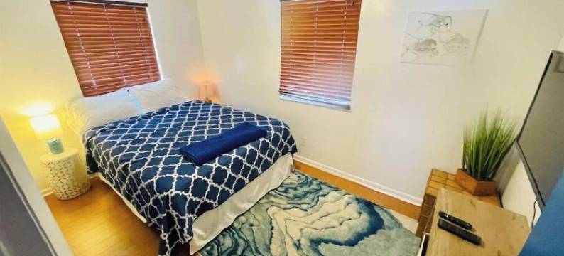 Manatee Pocket! 3 Bedrooms 1 Bathroom. Right on the water!图片