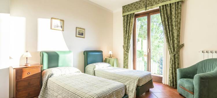 Villa in Lonnano with pool图片