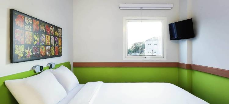 宜必思快捷三宝垄滕德安酒店(Ibis Budget Semarang Tendean)图片