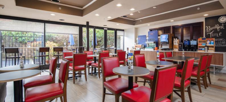 卡斯特罗谷智选假日酒店(Holiday Inn Express CASTRO VALLEY - I-580 by IHG)图片