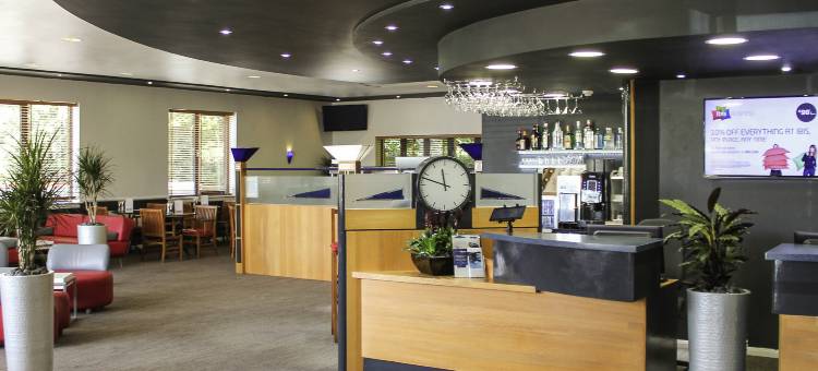 宜必思加的夫门酒店 - 国际商业园店(Ibis Cardiff Gate - International Business Park)图片