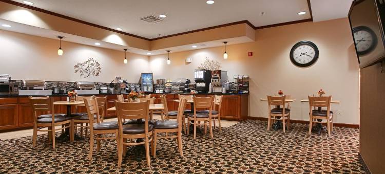 堪萨斯城机场KCI东贝斯特韦斯特优质酒店(Best Western Plus Kansas City Airport-KCI East)图片