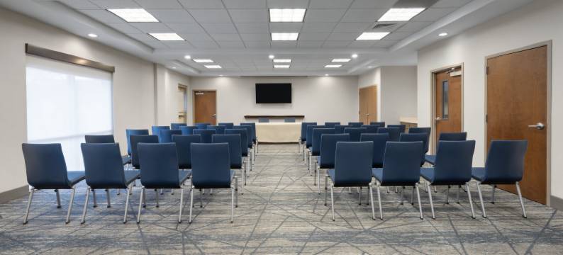 Holiday Inn Express 彭布罗克 by IHG(Holiday Inn Express Pembroke by IHG)图片