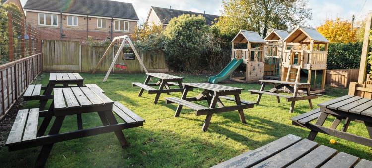 叶老原始威西树(Ye Olde Original Withy Trees)图片