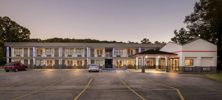 加兹登速8酒店(Super 8 by Wyndham Gadsden Al)图片