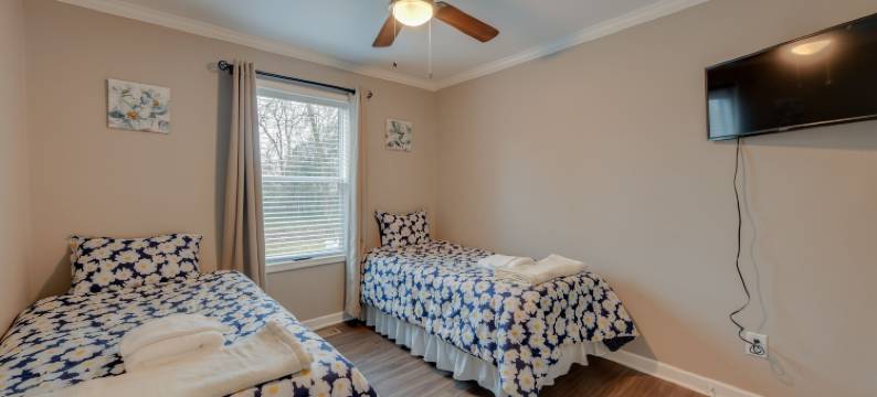 适合家庭的住宅，带露台，靠近Colonial Beach!(Family-Friendly Home w/ Deck Near Colonial Beach!)图片