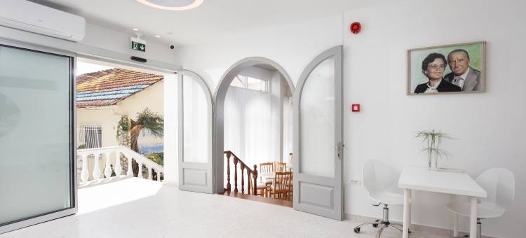 贝拉维斯塔海滩酒店(Bella Vista Beach Hotel)图片