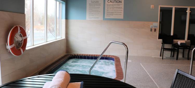 马凯特套房酒店(Holiday Inn Express & Suites MARQUETTE by IHG)图片