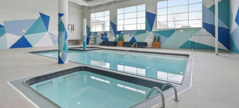 桑德曼标志米西索加酒店(Sandman Signature Mississauga Hotel)图片