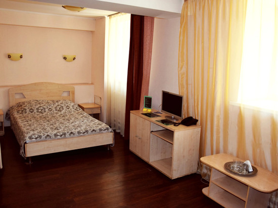 Zolotoe Kryilo Lenina 51 Mini-Hotel