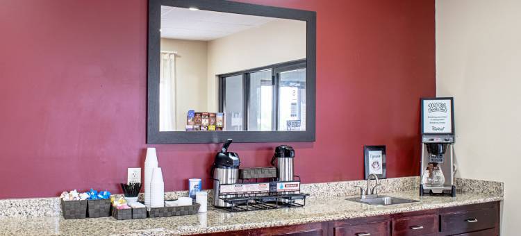 中城红顶套房酒店-富兰克林(Red Roof Inn & Suites Middletown - Franklin)图片