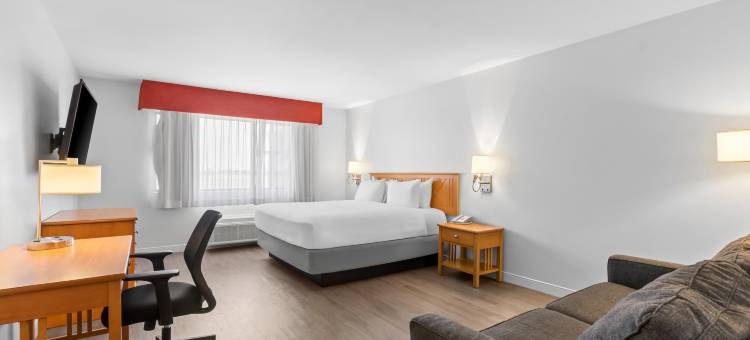 西菲尼克斯古德伊尔红狮套房酒店(Red Lion Inn & Suites Goodyear Phoenix)图片
