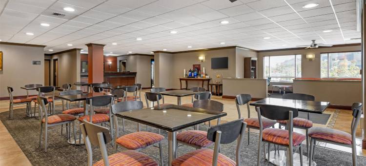瀑布贝斯特韦斯特优质套房酒店(Best Western Plus Cascade Inn  Suites)图片