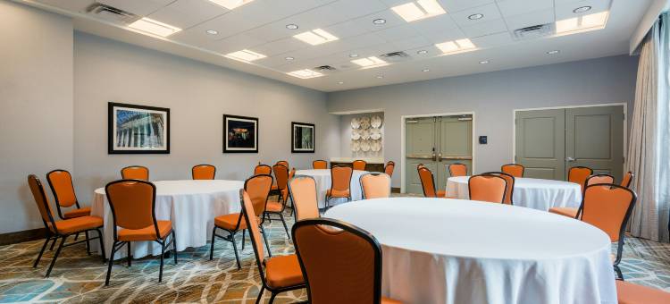 弗吉尼亚莱斯顿希尔顿Homewood Suites酒店(Homewood Suites by Hilton Reston)图片
