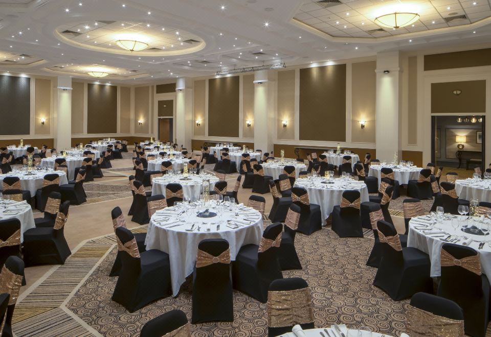 Crowne Plaza PLYMOUTH by IHG Hotel Overview