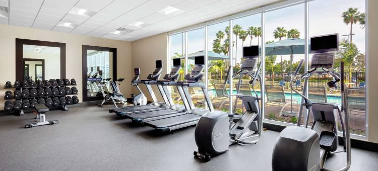 圣迭戈机场自由站欢朋套房酒店(Hampton Inn & Suites San Diego Liberty Station)图片
