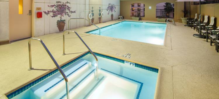 圣塔安那希尔顿逸林酒店-泽萨酒店(Hotel Zessa Orange County Airport, a DoubleTree by Hilton)图片