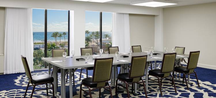 劳德代尔堡巴伊亚马尔海滩希尔顿逸林酒店(Bahia Mar Fort Lauderdale Beach - DoubleTree by Hilton)图片
