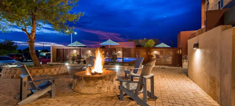 太阳峡谷贝斯特韦斯特优质酒店(Best Western Plus Sun Canyon)图片