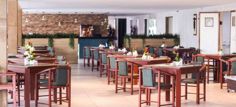 EL ARAM海滩及会议中心(El Aram Beach & Convention)图片