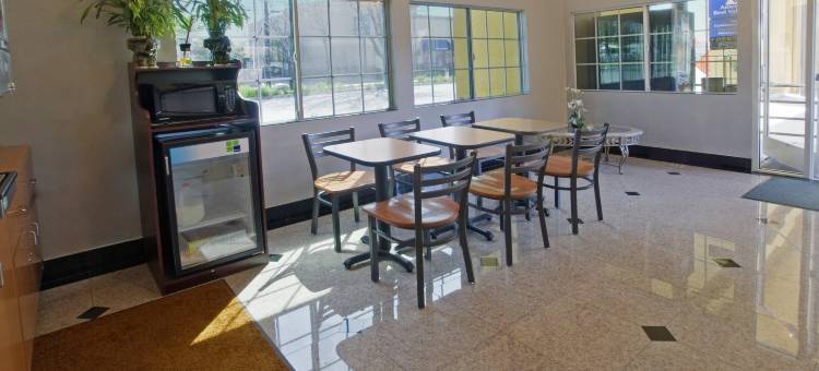 帕萨迪纳阿祖萨美洲最佳价值酒店(Americas Best Value Inn-Azusa/Pasadena)图片
