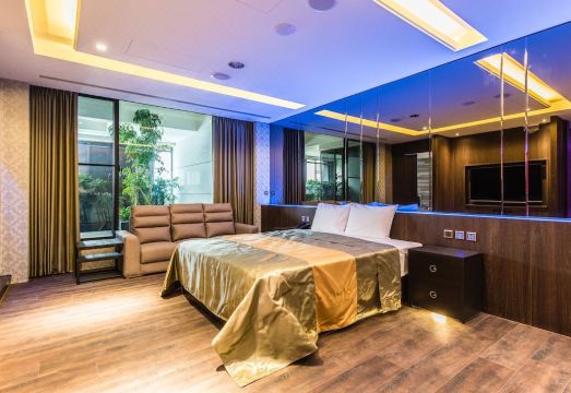 觅玥精品时尚旅馆外景图