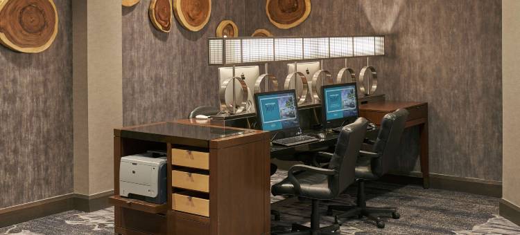 辛辛那提机场希尔顿酒店(Hilton Cincinnati Airport)图片