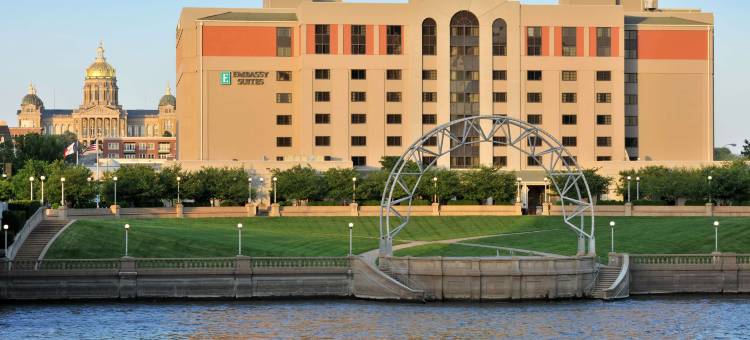 德梅因市中心希尔顿安泊酒店(Embassy Suites by Hilton des Moines Downtown)图片