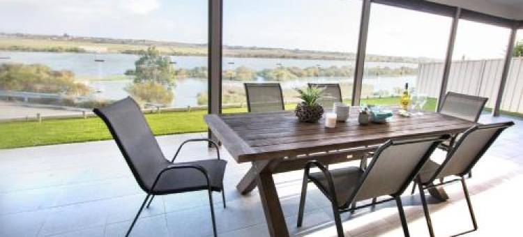 ‘Serenity’ and sweeping Murray River views图片