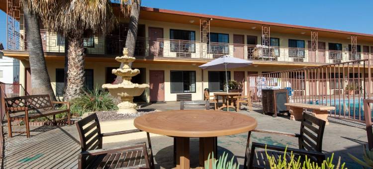 斯蒂迪奥城庭院酒店(Studio City Court Yard Hotel)图片