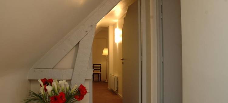 克鲁瓦布兰奇方丹酒店(Logis Hotel la Croix Blanche Fontevraud)图片