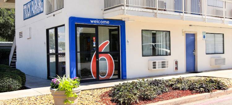 阿比林6号莫泰尔酒店(Motel 6 Abilene, TX)图片