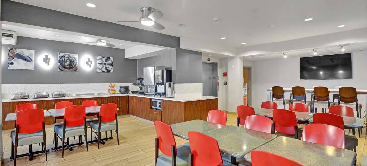 贝斯特韦斯特领航者套房行政住宅酒店(Best Western Plus Navigator Inn  Suites)图片