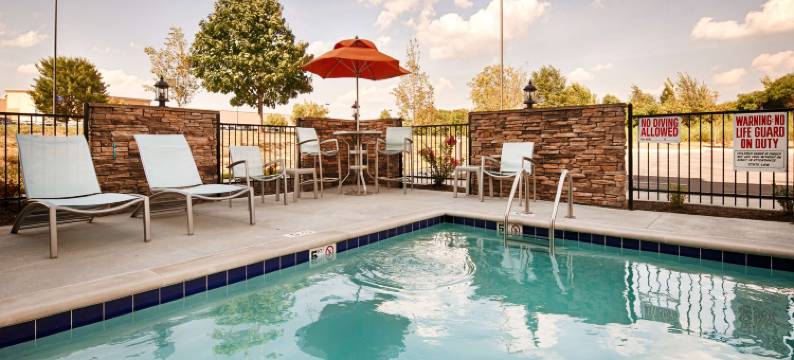 中庭贝斯特韦斯特优质套房酒店(Best Western Plus Atrium Inn  Suites)图片