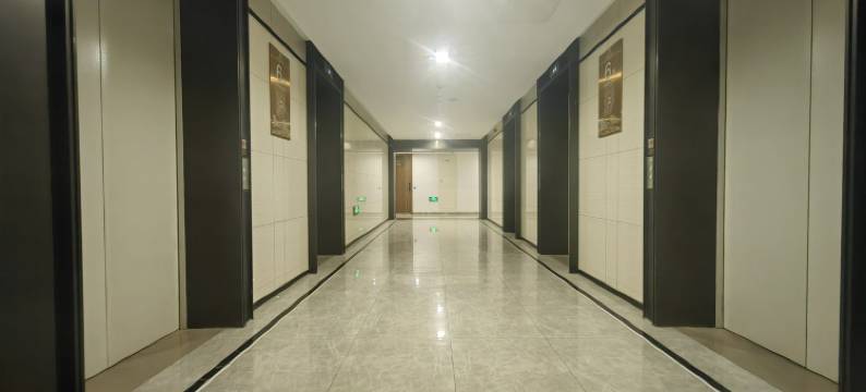 大明湖海晏门湖光山色民宿(历山路分店)图片