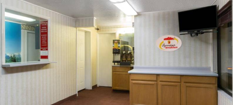 埃文斯顿速8酒店(Super 8 by Wyndham Evanston)图片