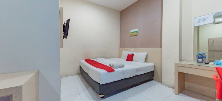 红门酒店-近帕萨尔塔拉蓬斯灵班加马辛(RedDoorz near Pasar Tarapung Siring Banjarmasin)图片