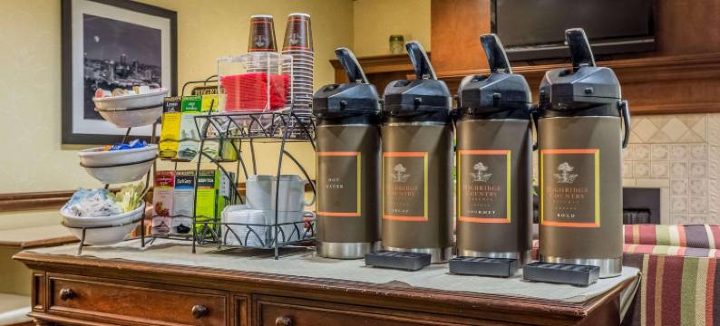 诺克斯维尔锡达布拉夫丽怡酒店(Country Inn & Suites by Radisson, Knoxville at Cedar Bluff, TN)图片