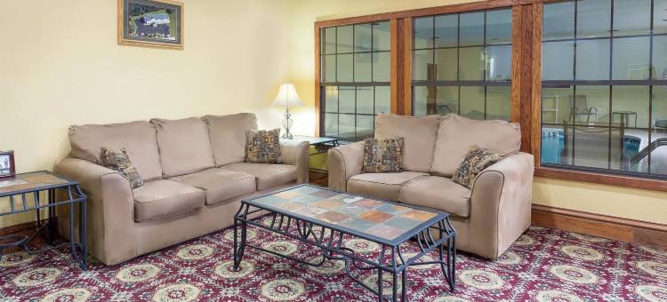 弗里波特温德姆速8酒店(Super 8 by Wyndham Freeport)图片