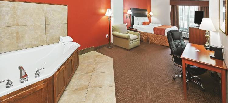 朗维尤南I-20拉昆塔温德姆套房酒店(La Quinta Inn & Suites by Wyndham I-20 Longview South)图片