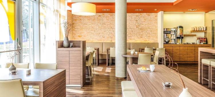 宜必思腓特烈斯港机场会展中心酒店(Ibis Friedrichshafen Airport Messe)图片