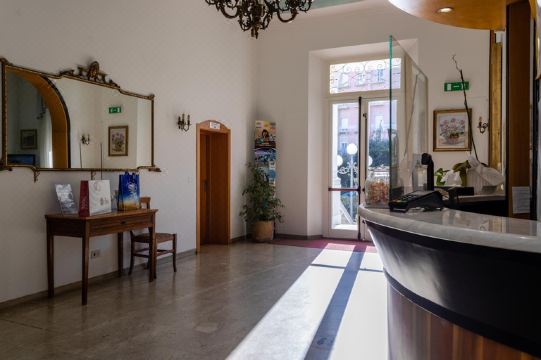 Esedra HotelHotel Overview