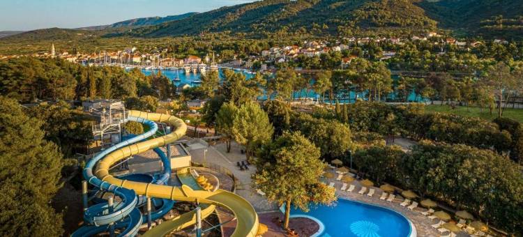 瓦拉玛阿米科尔度假村(Valamar Amicor Resort)图片