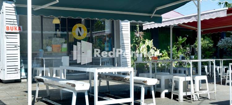 Pringgading Surf Camp Mitra RedDoorz图片