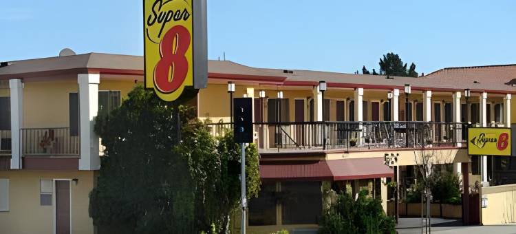 圣克鲁斯/海滩浮桥东速 8 酒店(Super 8 by Wyndham Santa Cruz/Beach Boardwalk East)图片