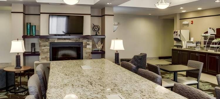 内华达智选假日套房酒店(Holiday Inn Express & Suites Nevada)图片