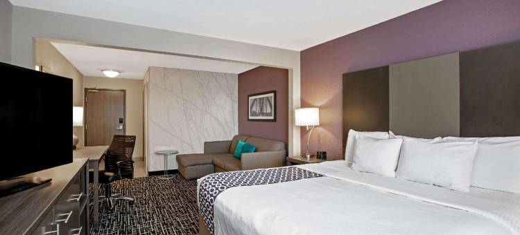 费耶特维尔拉昆塔温德姆套房酒店(La Quinta Inn & Suites by Wyndham Fayetteville)图片