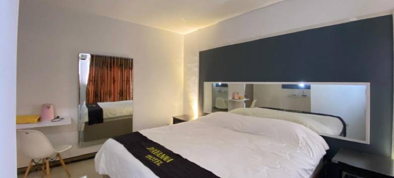 RedDoorz Near Bukit Ragas Hotel d'Ayanna Pati图片